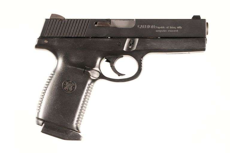 Smith & Wesson SW40F Pistol .40 S&W