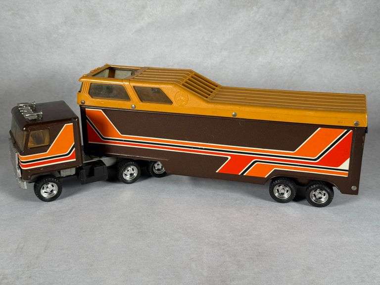 Ertl Rodeo Vintage Ertl Championship Rodeo Semi Truck & Trailer - Mantle Auctioneer