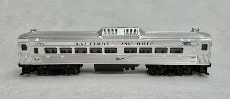 Lionel Illuminated Budd Commuter Train RDC-1 Passenger Car 6-8767 Baltimore and Ohio