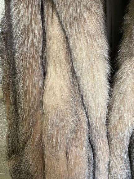 Vintage Women's Genuine Silver Fox Fur Coat