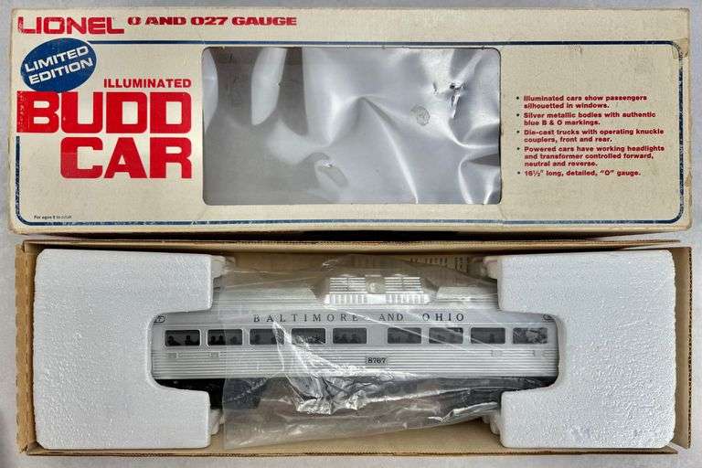 Lionel Illuminated Budd Commuter Train RDC-1 Passenger Car 6-8767 Baltimore and Ohio