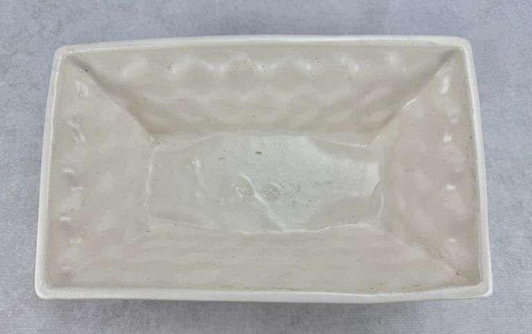 Hull Pottery White Scalloped Planter F45
