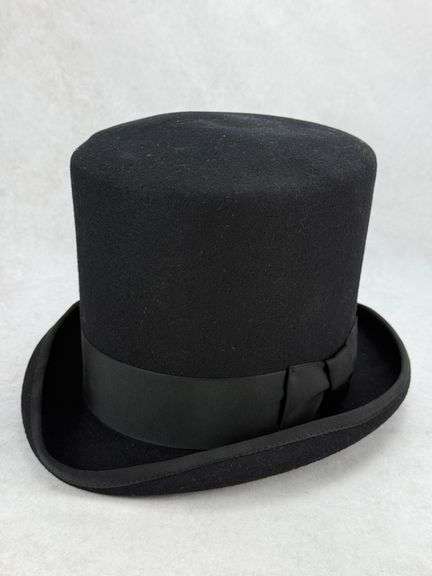 Vintage Walt Disney World Mickey Mouse Black Top Hat w/ Box