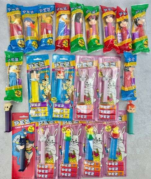 Lot Vintage PEZ Dispensers