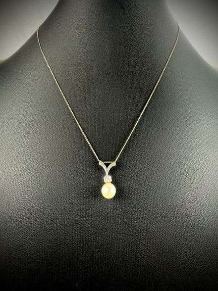 14K White Gold & Pearl Necklace