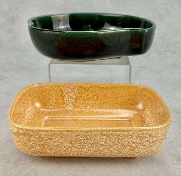 (2) Hull Pottery Bowls
