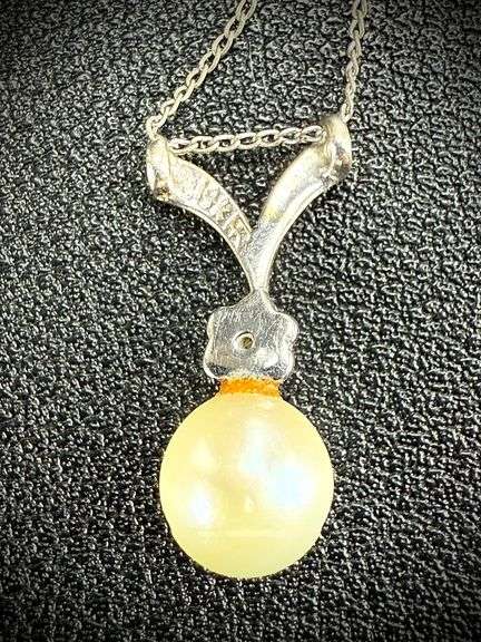 14K White Gold & Pearl Necklace