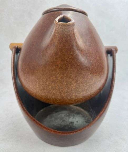 Raymor by Roseville Swinging Coffee Pot w/ Lid & Stand 176