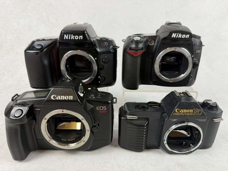 (4) Canon & Nikon Camera Bodies