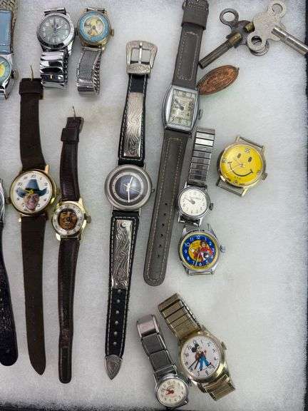 (20) Vintage Watches Disney, Swiss Army, Budweiser