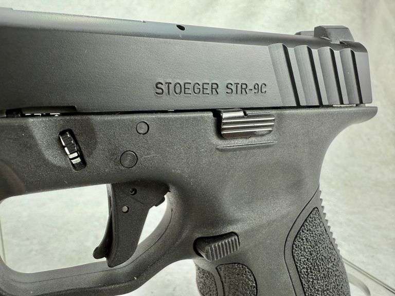 Stoeger STR-9C 9mm Semi Auto Pistol w/ Case