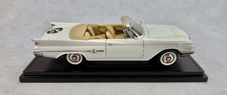 1960 Chrysler 300F Road Signature Diecast 1:18