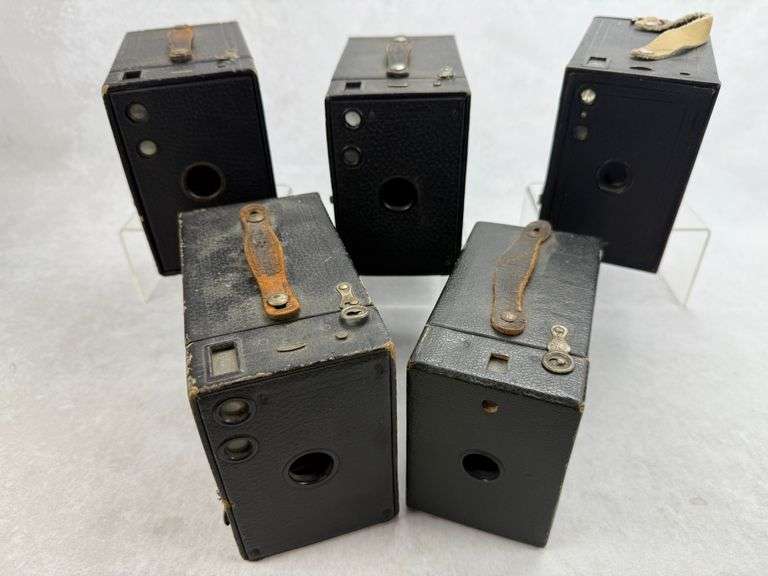(5) Vintage Box Cameras Film Kodak Brownie 2A