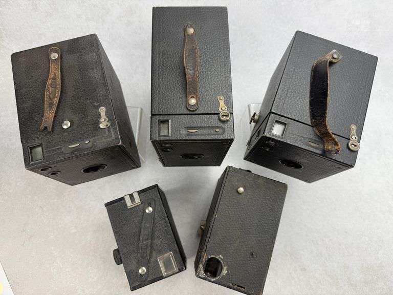 (5) Vintage Box Cameras Film Kodak Brownie 2A