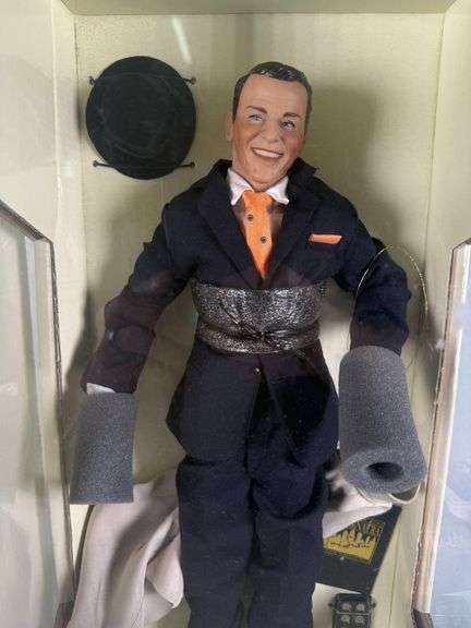 The Franklin Mint Frank Sinatra Porcelain Portrait Doll