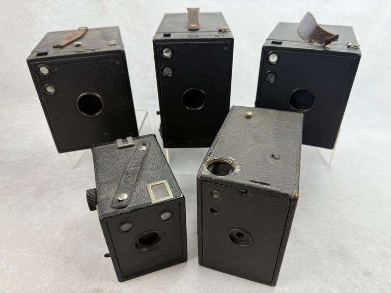 (5) Vintage Box Cameras Film Kodak Brownie 2A