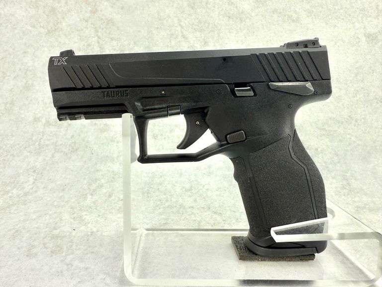 Taurus TX22 22LR Semi Auto Pistol w/ Case