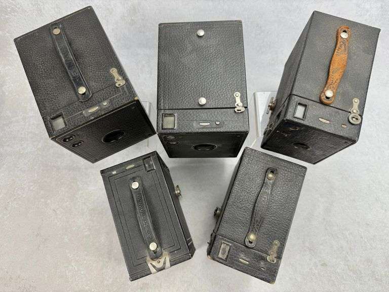 (5) Vintage Box Cameras Film Kodak Brownie 2A