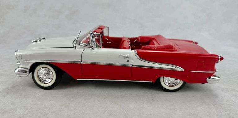Welly 1:18 Oldsmobile Super 88 Coupe Année De Construction 1955 Rouge Blanc 19869w