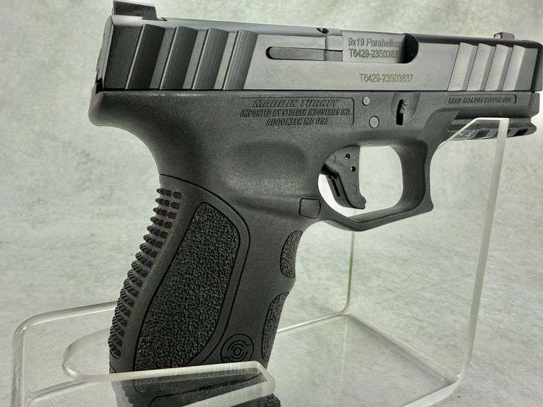 Stoeger STR-9C 9mm Semi Auto Pistol w/ Case