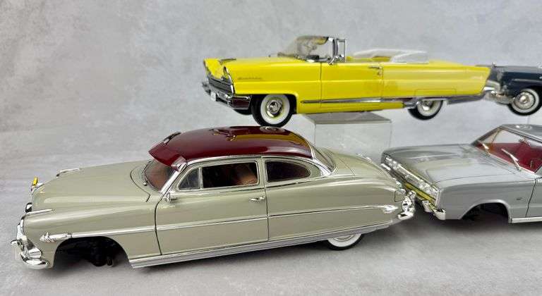 (5) 1:18 Scale Diecast Cars