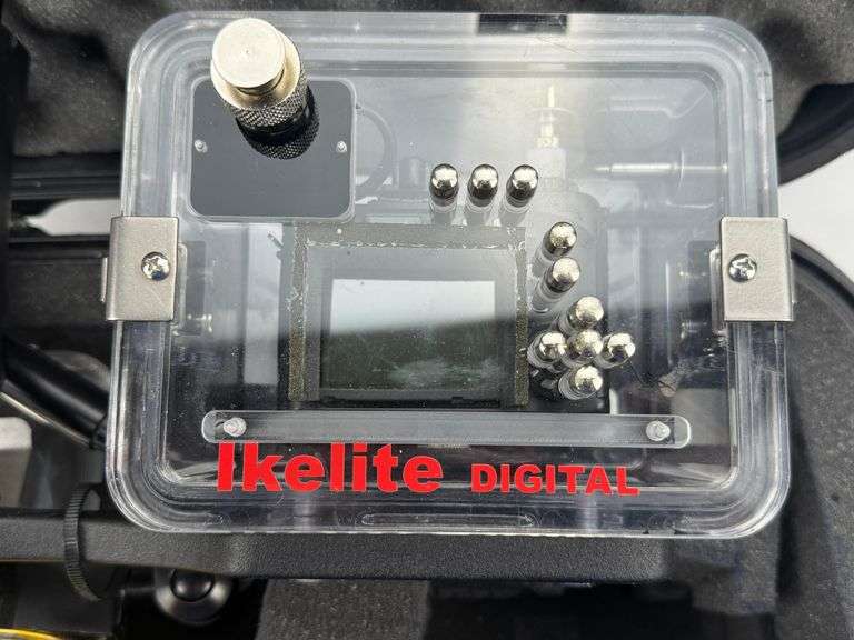 Ikelite DS-51 Substrobe Underwater Strobe w/ Case & Accessories