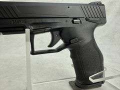 Taurus TX22 22LR Semi Auto Pistol w/ Case