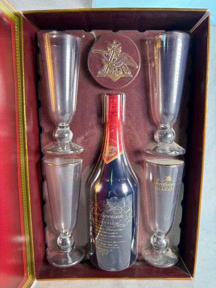 NEW Budweiser Millennium Limited Edition Bottle & Glasses Set w/ Box