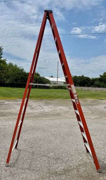 Cuprum Pro 686-12 12' Fiberglass Ladder