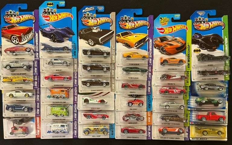 (36) Hot Wheels Batman Fast & Furious Dodge Charger R/T, Shelby GT500, Corvette Stingray, Batmobile