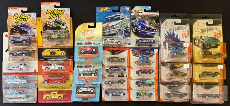 (29) Hot Wheels & Matchbox, Datsun 510, Mustang Coupe, Studebaker Champ, Dodge Airflow, VW Beetle