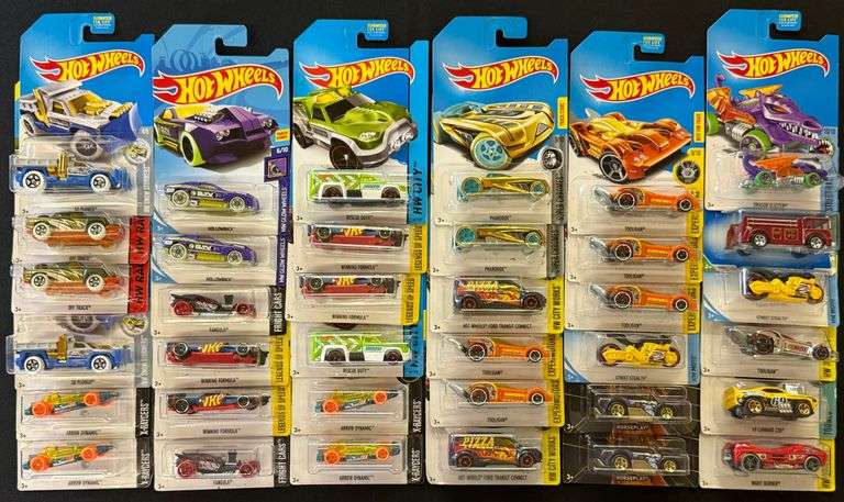 (36) Hot Wheels So Plowed, Hollowback, Fangula, Pharodox, Tooligan, Dragon Blaster, Camaro Z28