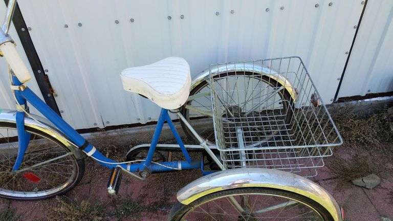 3 Wheel Bike - Adam Marshall Land & Auction, LLC