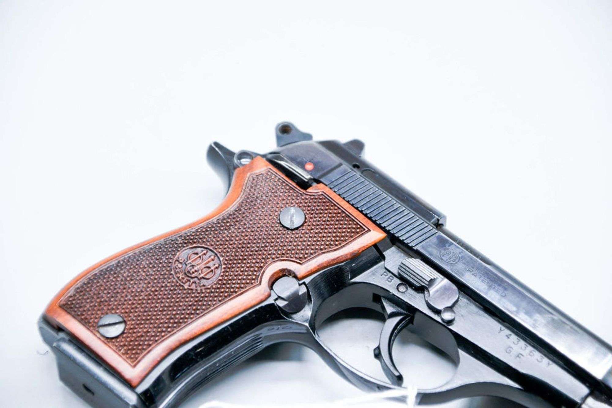 定*吉様 PIETRO BERETTA CAL.9 Short モデルガン マル Pietro Beretta Model 84BB Pistol - 9 MM Short/380 ACP - SN