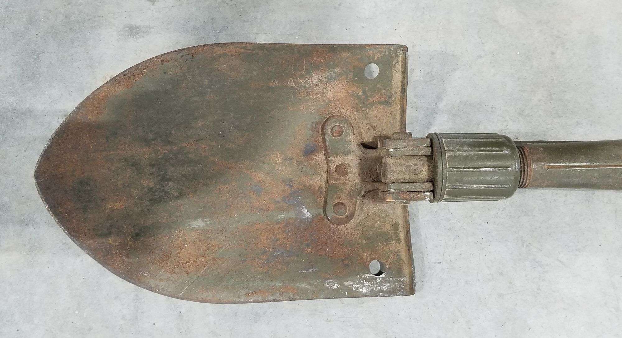 Vintage Vietnam War Era US Ames 1967 Military Folding Shovel/Pick