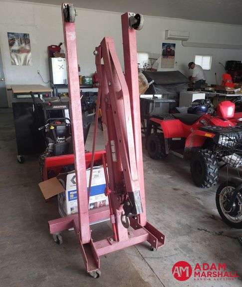 Central Hydraulics 2 Ton Engine Hoist
