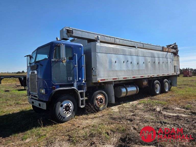 1989 Freightliner Cabover Feed Truck