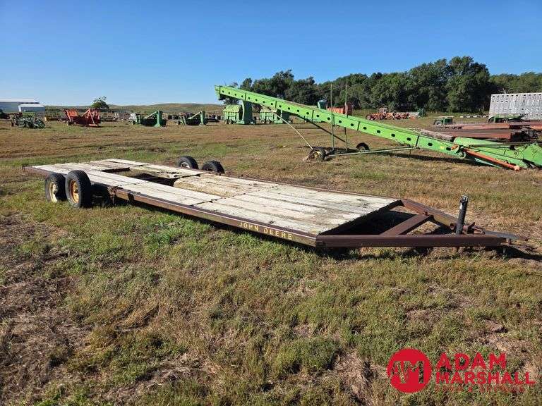 John Deere Trailer