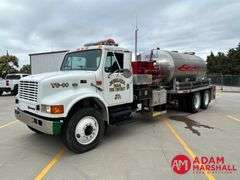 （＾_＾） 2000 International 4900 Tanker Truck - Adam Marshall Land