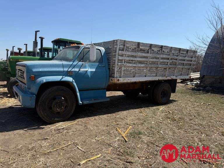 1973  Chevrolet  C60  Grain Truck - Gasoline