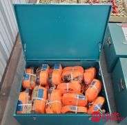 Unused Land Honor Flatpack Tool Box W/Tie Down Ratchet Straps