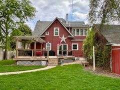 519 W 27th St Kearney, NE 68845