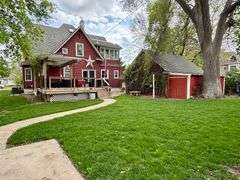 519 W 27th St Kearney, NE 68845
