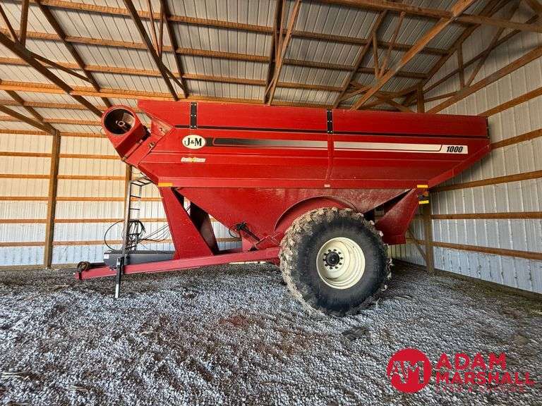 2019 J & M 1000 GrainStorm Grain Cart