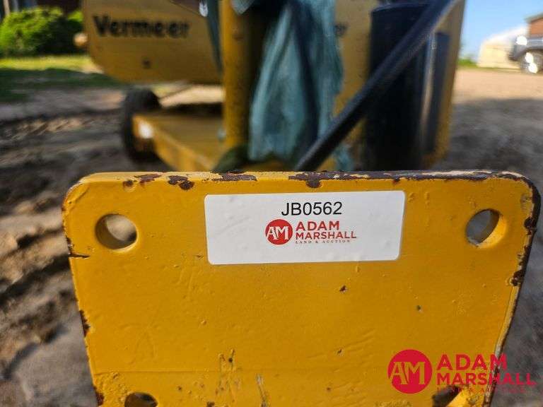 Vermeer  SW-2500  Bale Wrapper