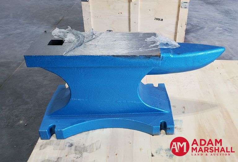Unused Great Bear Honor 200 LB Cast Iron Anvil