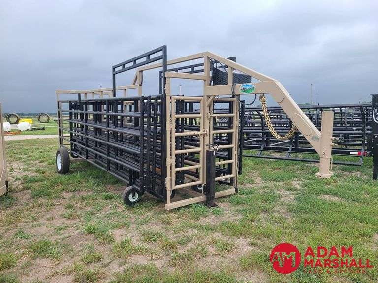 2025  Unused  C2012  Portable Corral