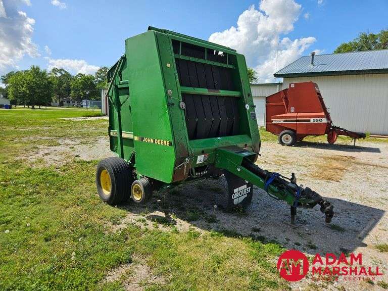 John Deere  535  Baler