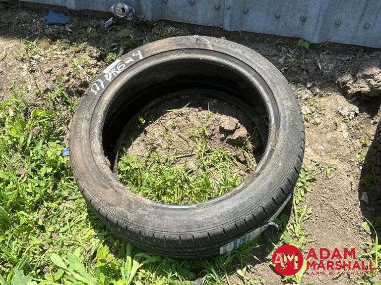 (1) NEW Kumho, Crugen Tire - 235/45R19