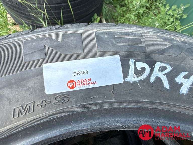 (4) USED Nexen, Neriz Tires - 235/60R18